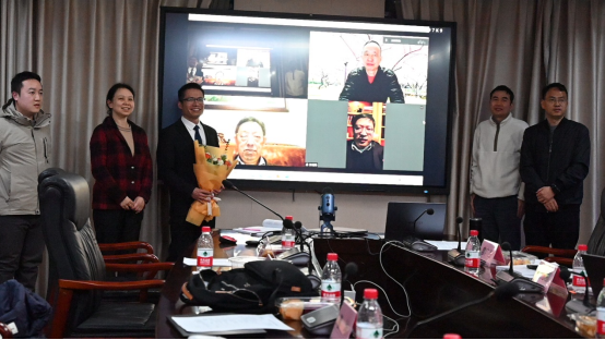 <strong>恭喜中心李易诚博士顺利通过毕业答辩</strong>